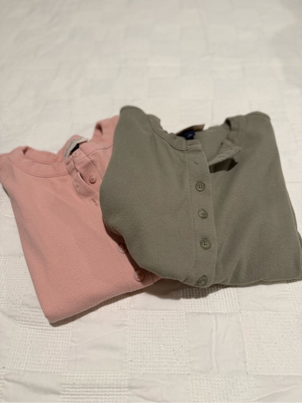 Universal thread women’s button down shirt bundle